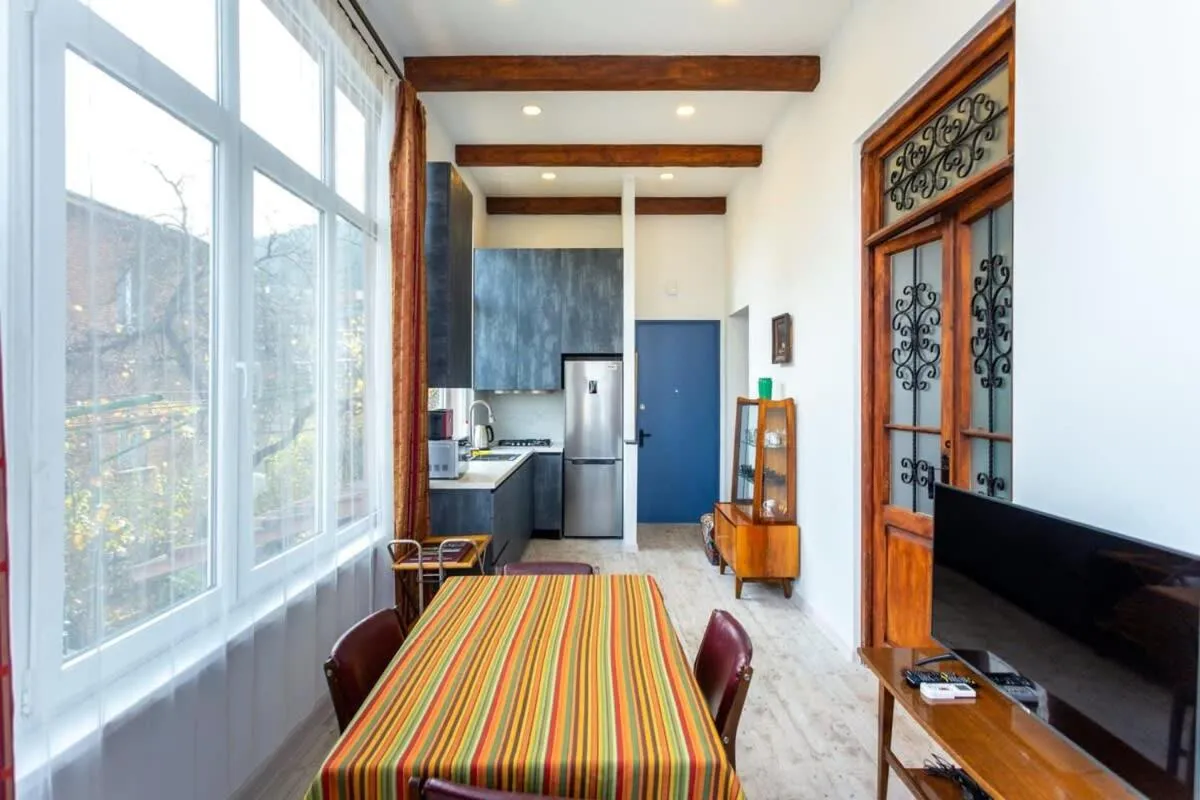 Image 4 of Cozy 1BR apartment with stunning views