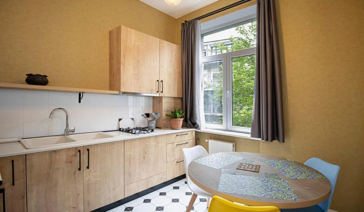 Image 2 of Cozy Apartment In Center Of The City