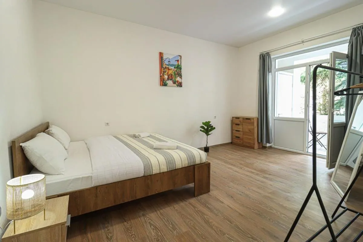 Image 6 of Cozy Central Apartment By Wehost