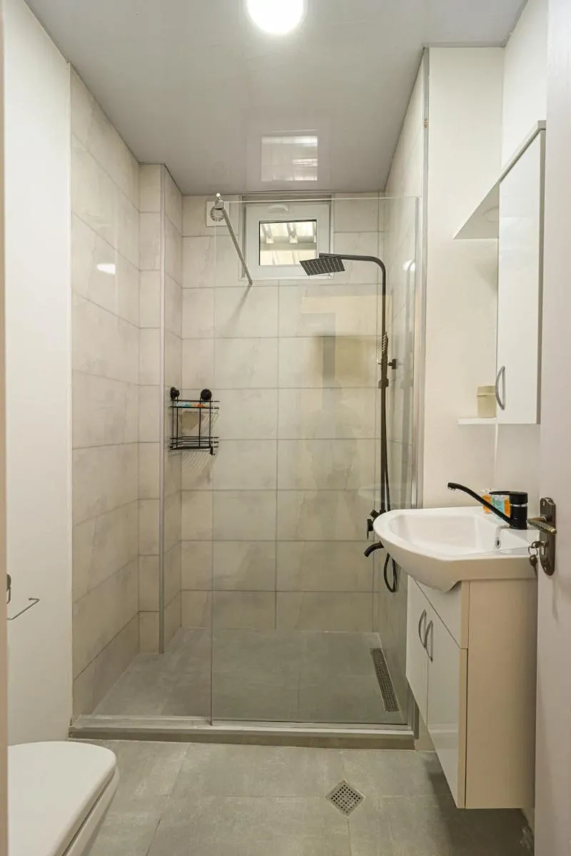 Image 3 of Cozy Central Apartment By Wehost