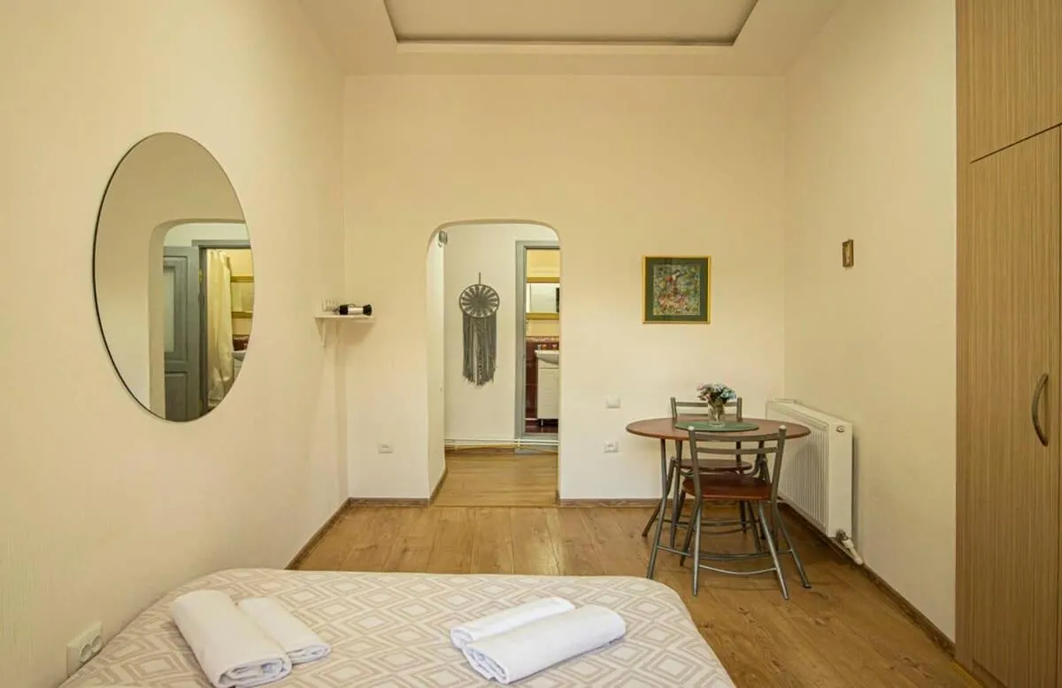 Image 2 of Cozy Studio Apartment In the Center – By Wehost