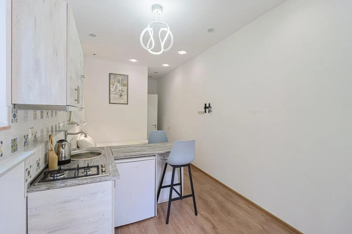 Image 3 of Cozy Studio with balcony near Rustaveli By Wehost