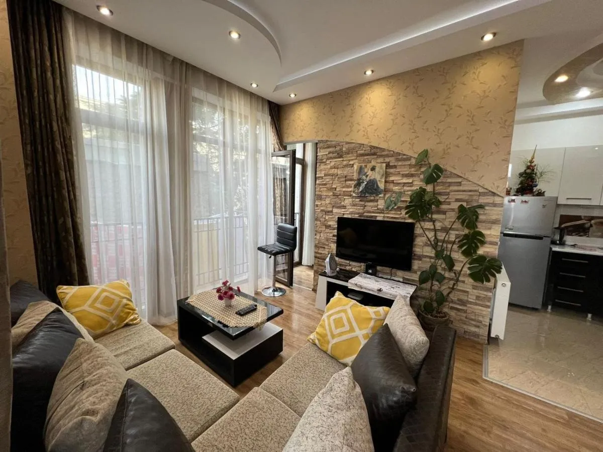 Image 2 of Cozy apartment in the city center Mtatsminda