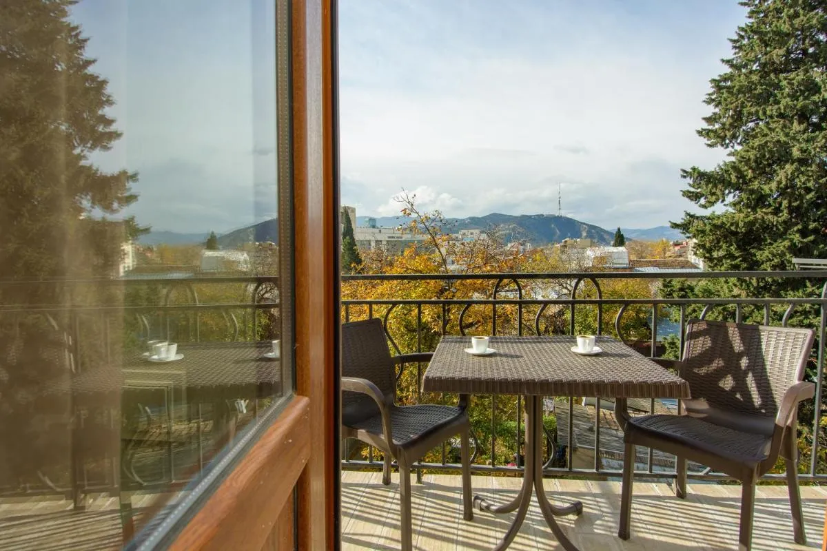 Image 4 of Dat Exx Apartments