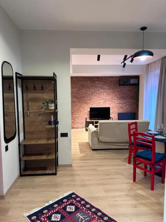 Image of Dias Apartment with work space