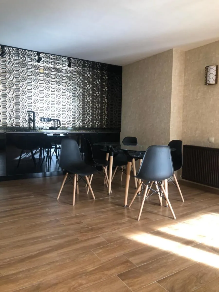 Image 1 of Dona Palace Apartments