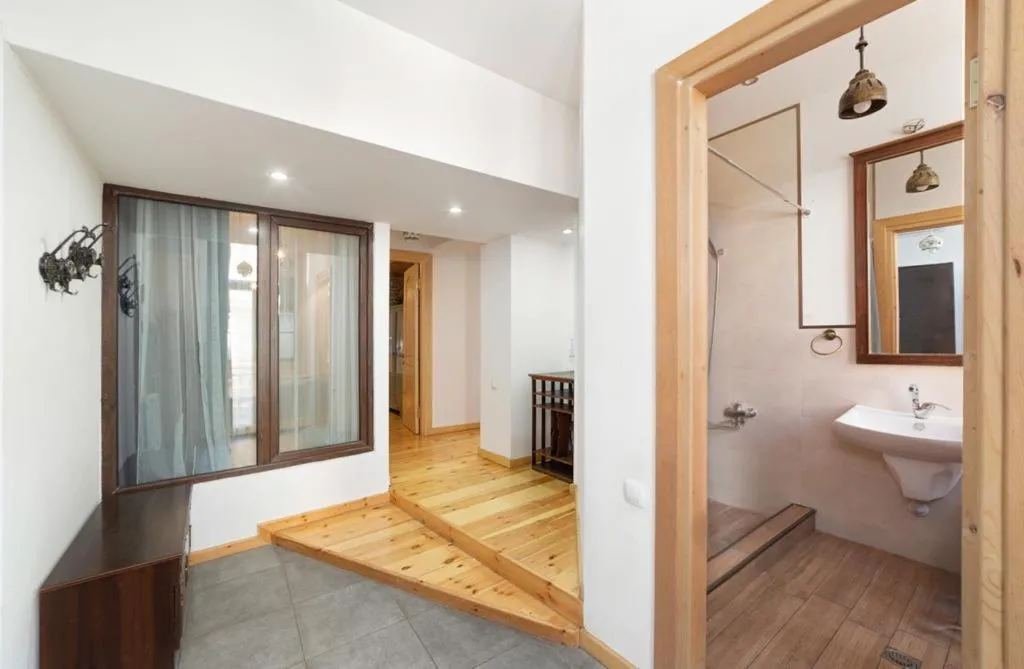 Image 2 of Duplex Opera 3