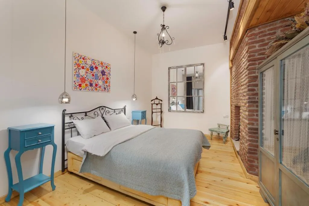 Image 1 of Duplex Opera 3