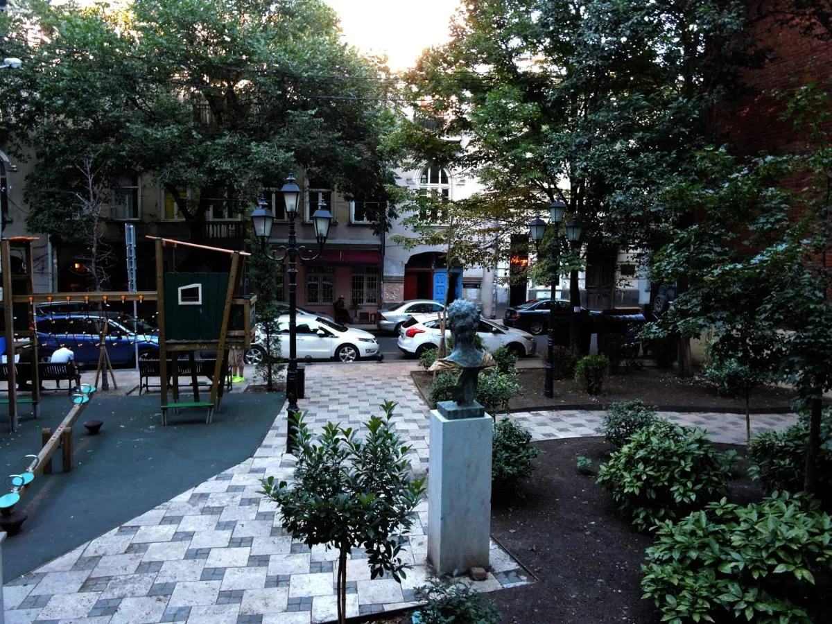 Image 4 of El Gallereli