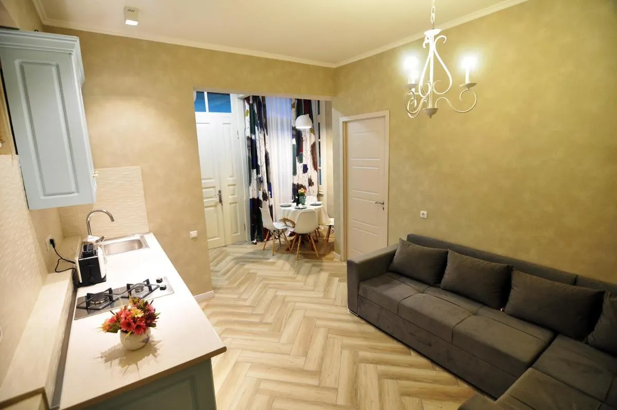 Image 2 of Elis Sweet Home