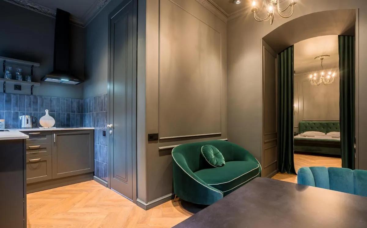 Image 3 of Emerald deluxe apartment – City Center
