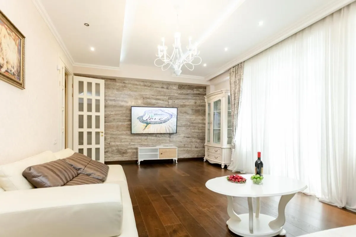 Image 2 of Fabulous Apartment on Rustaveli Avenue