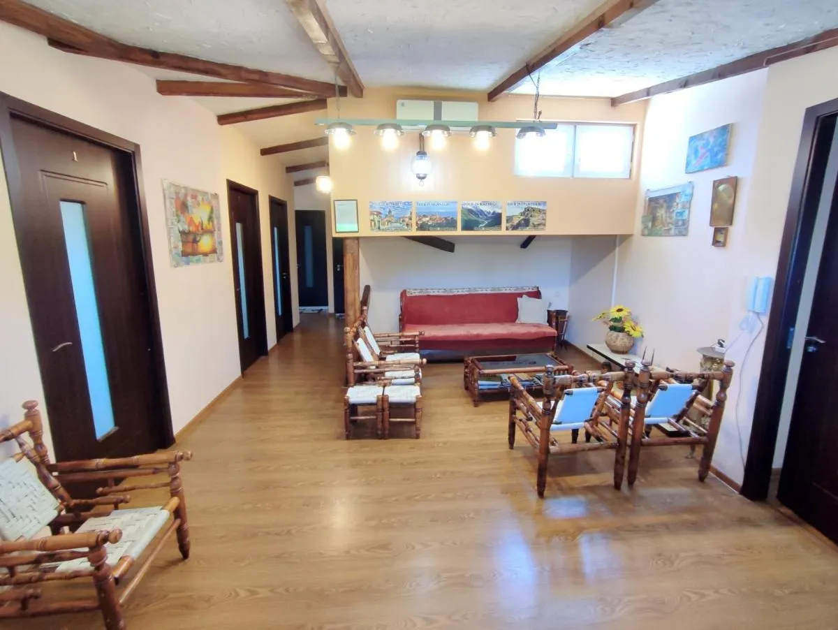 Image 1 of G&L APARTMENTS