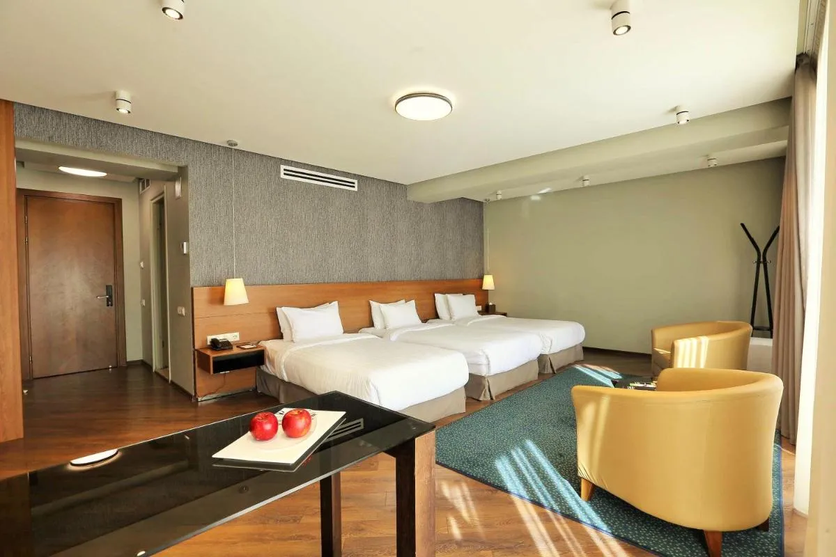 Image 5 of Golden Palace Hotel