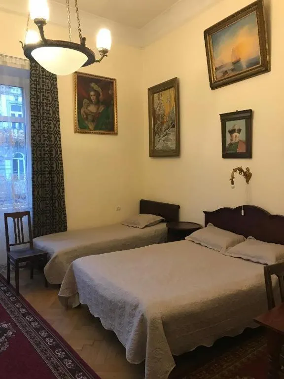 Image 5 of Gutsa Artists Mini-Hotel