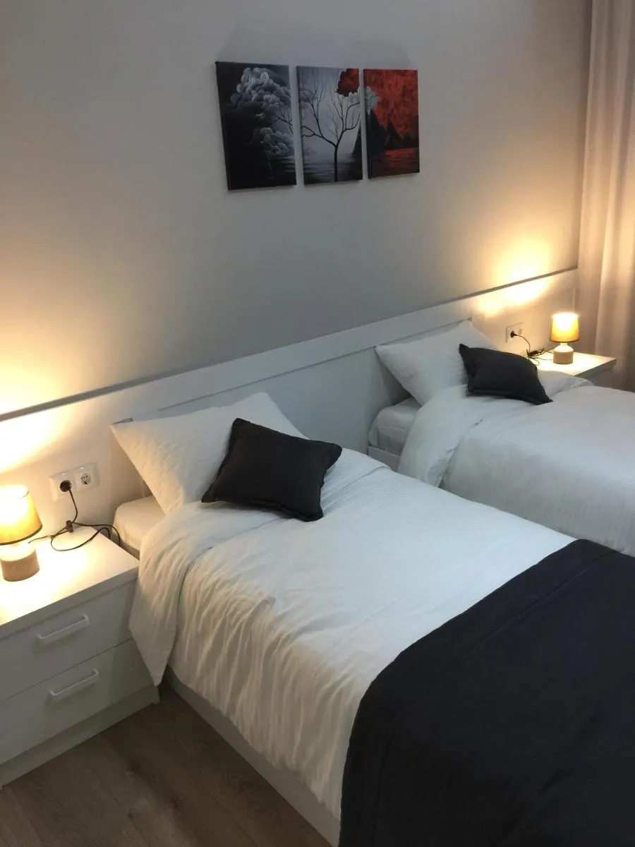 Image 4 of Happy Apartment 7