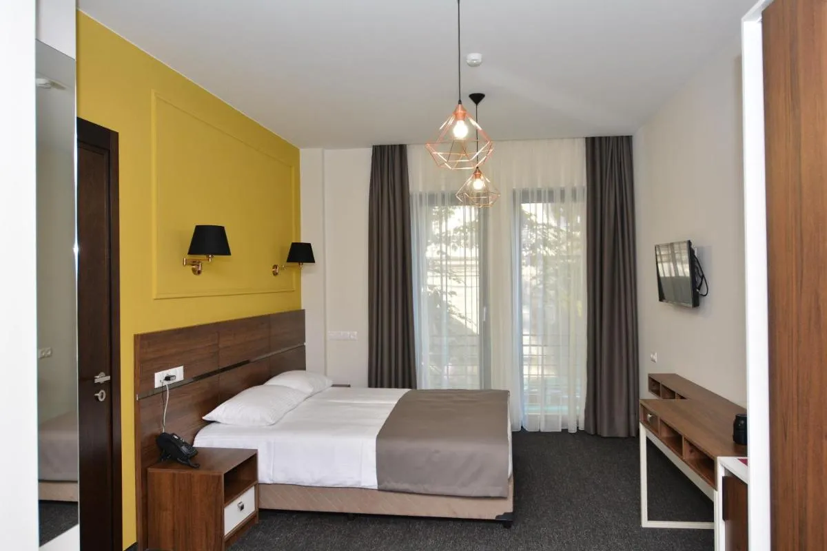 Image 1 of Hotel Garnet Tbilisi