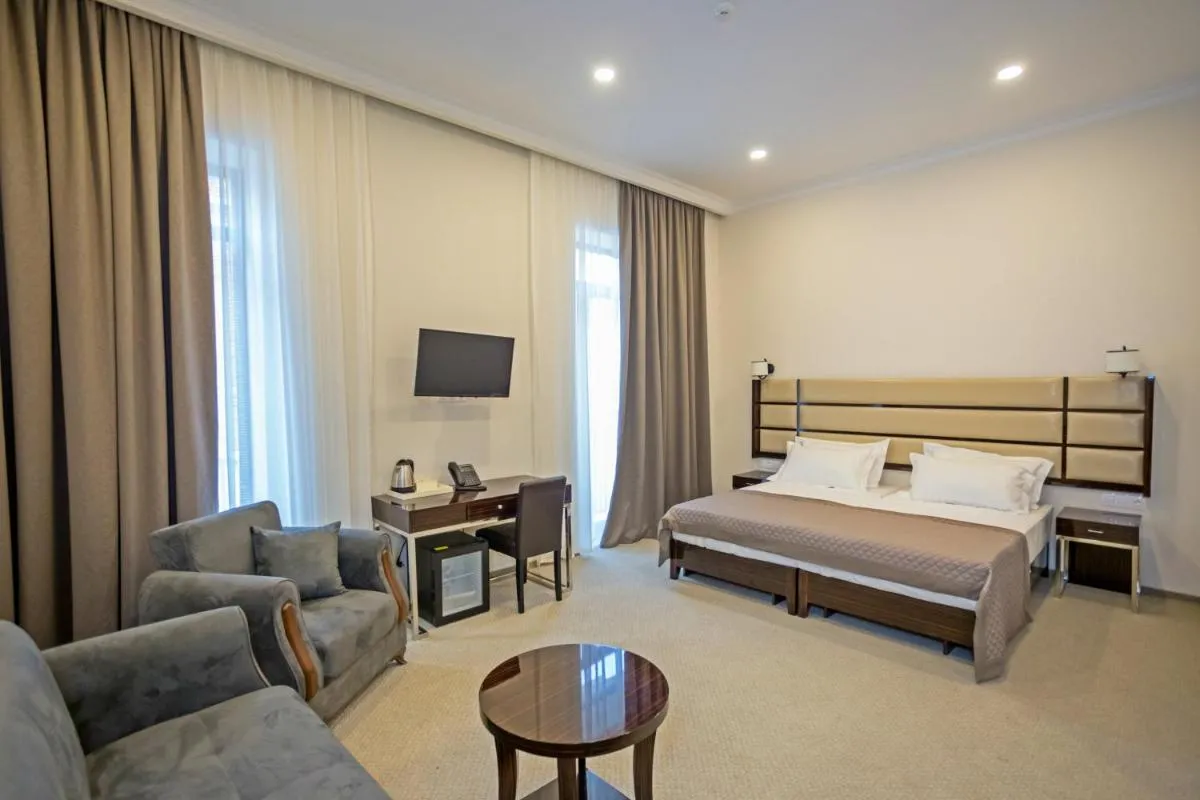 Image 2 of Hotel Genio