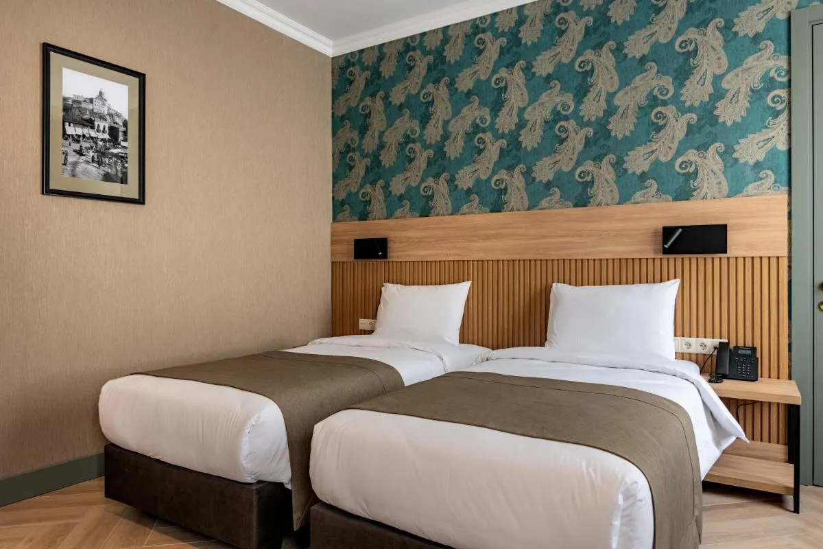 Image 4 of Hotel Old Wall