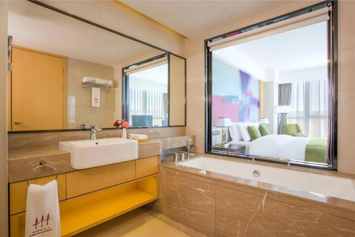 Image 2 of Hotels & Preference Hualing Tbilisi