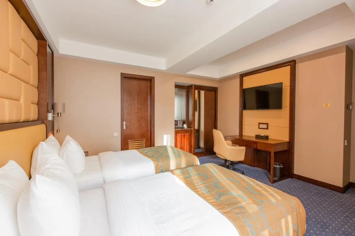 Image 4 of KMM Hotel