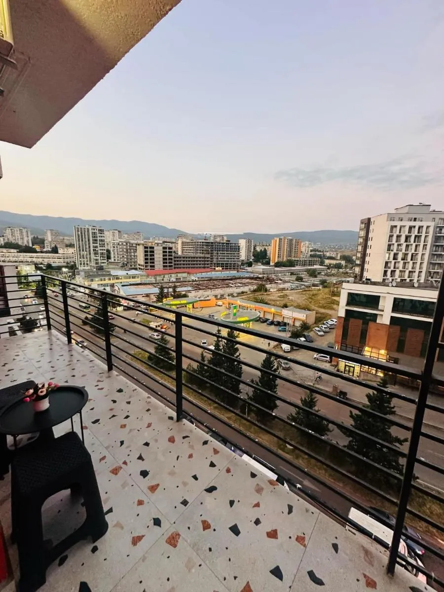 Image 3 of Label Star residence