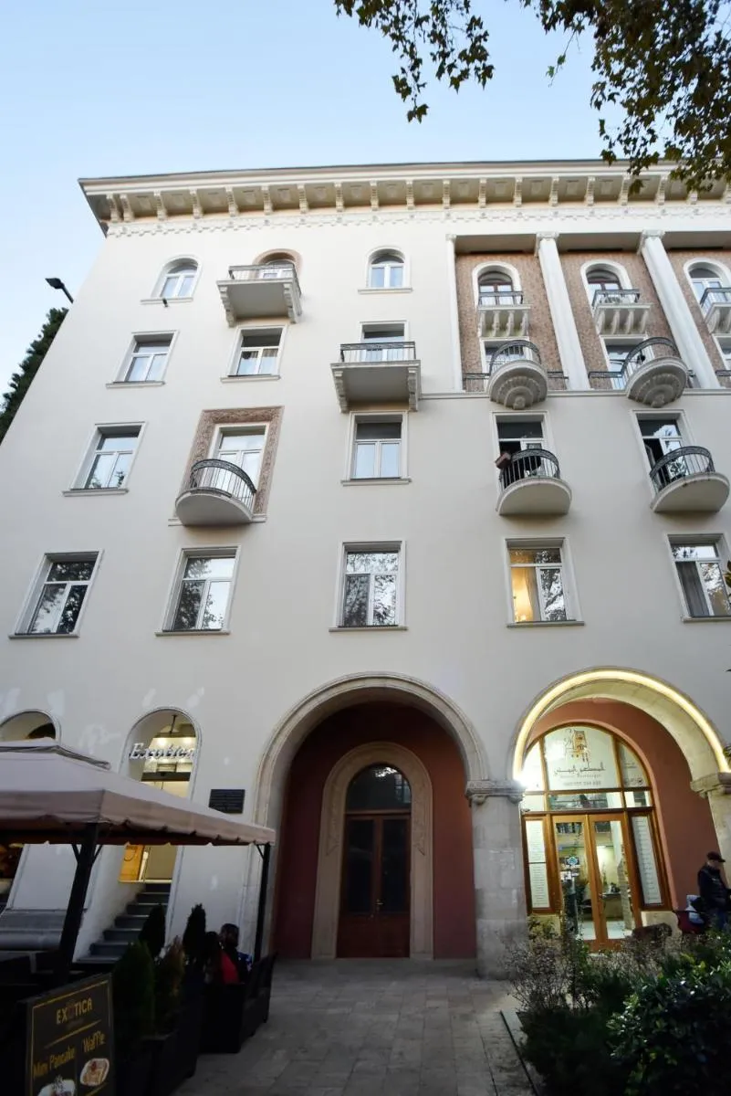 Image 5 of Lomina Apartment