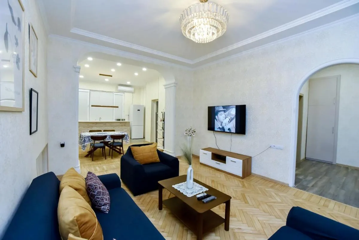 Image 4 of Lomina Apartment