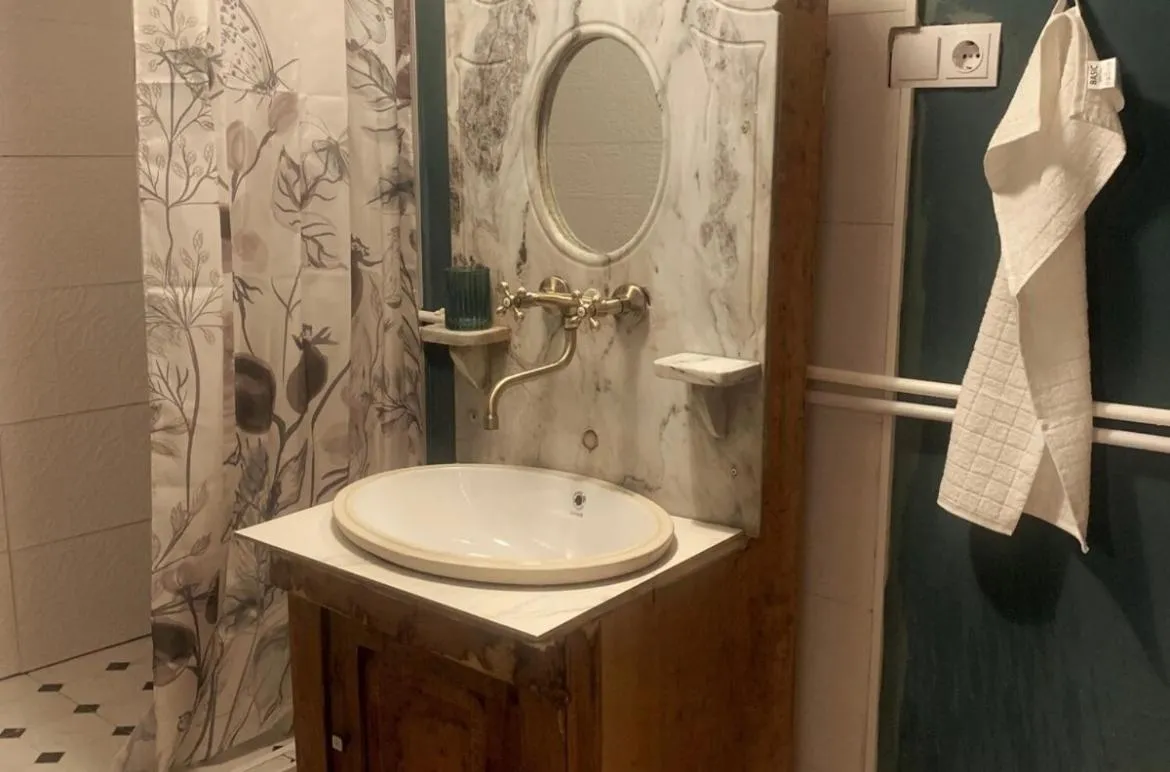 Image 4 of Lovely 1 bedroom apartment in old Tbilisi