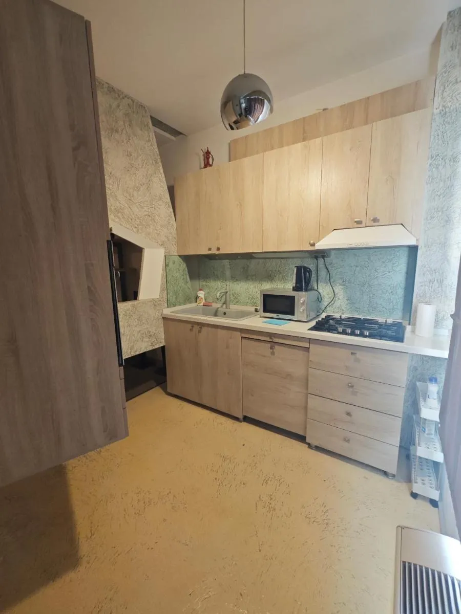 Image 3 of Luxury Apartment III