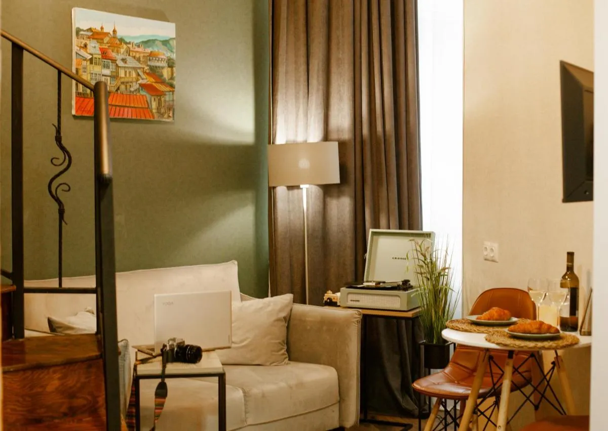 Image 1 of Luxury Duplex Suites – City Center