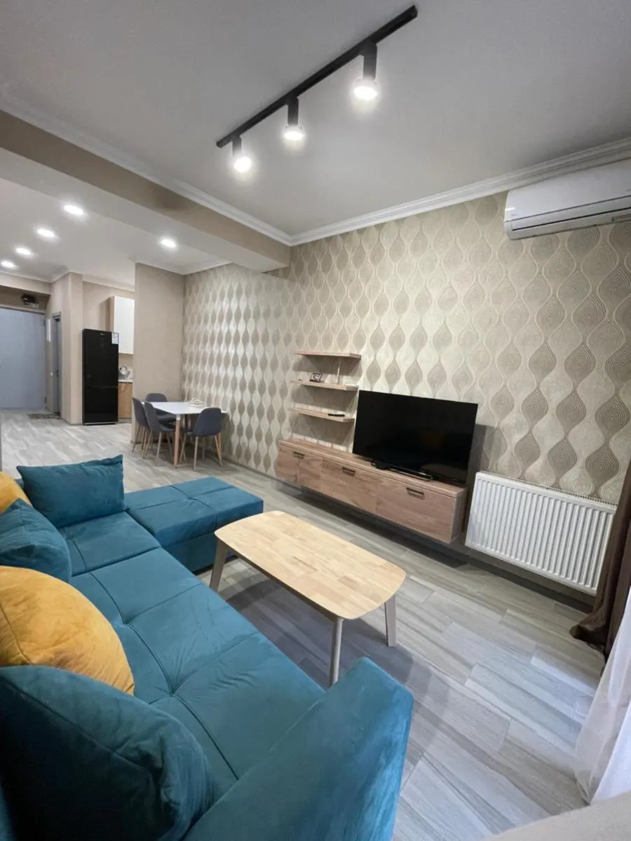 Image 2 of Luxury Tower Saakadze
