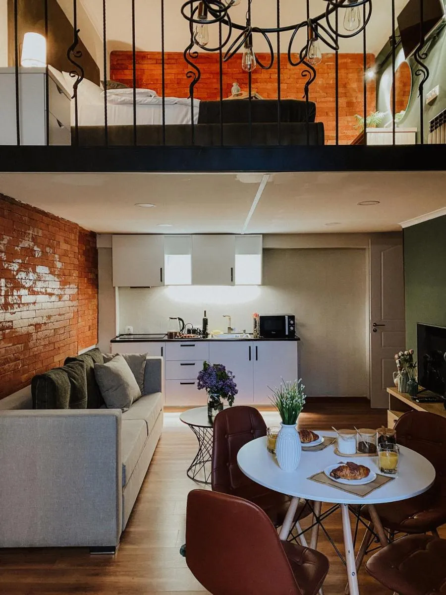 Image 6 of Luxury inn
