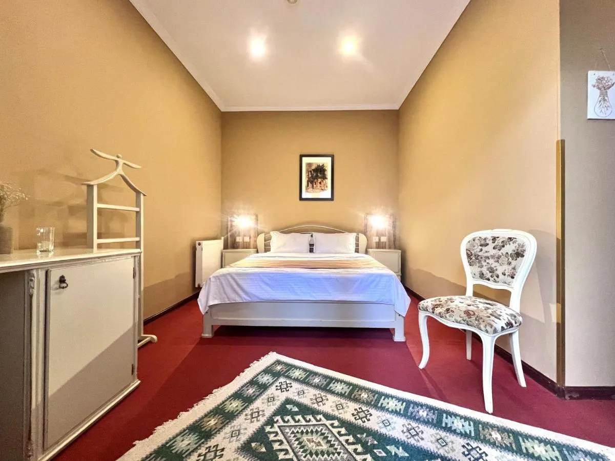 Image 1 of Madera Hotel