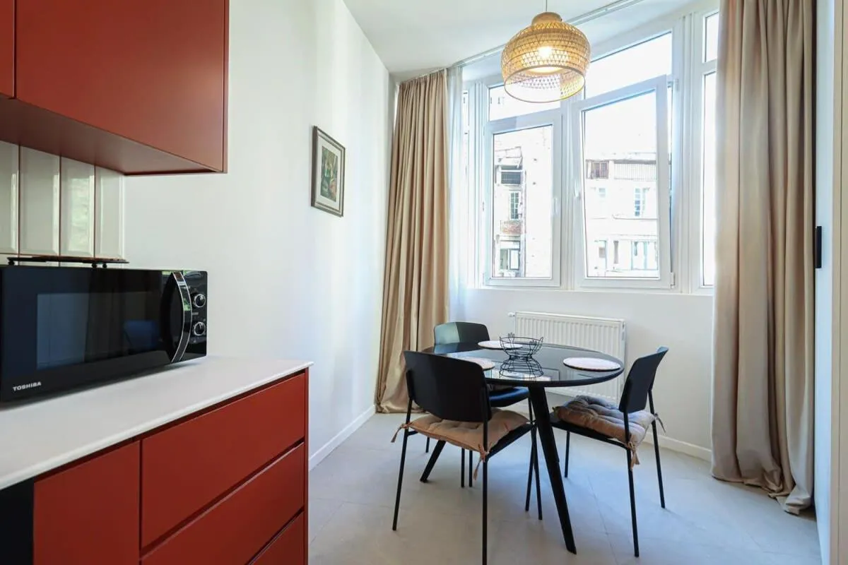 Image 2 of Modern 1BR apt w balcony in old Tbilisi-By Wehost