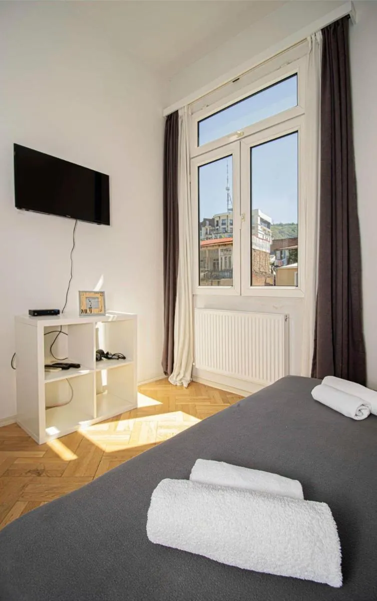 Image 3 of Modern Apartment Next to Stamba and Rooms