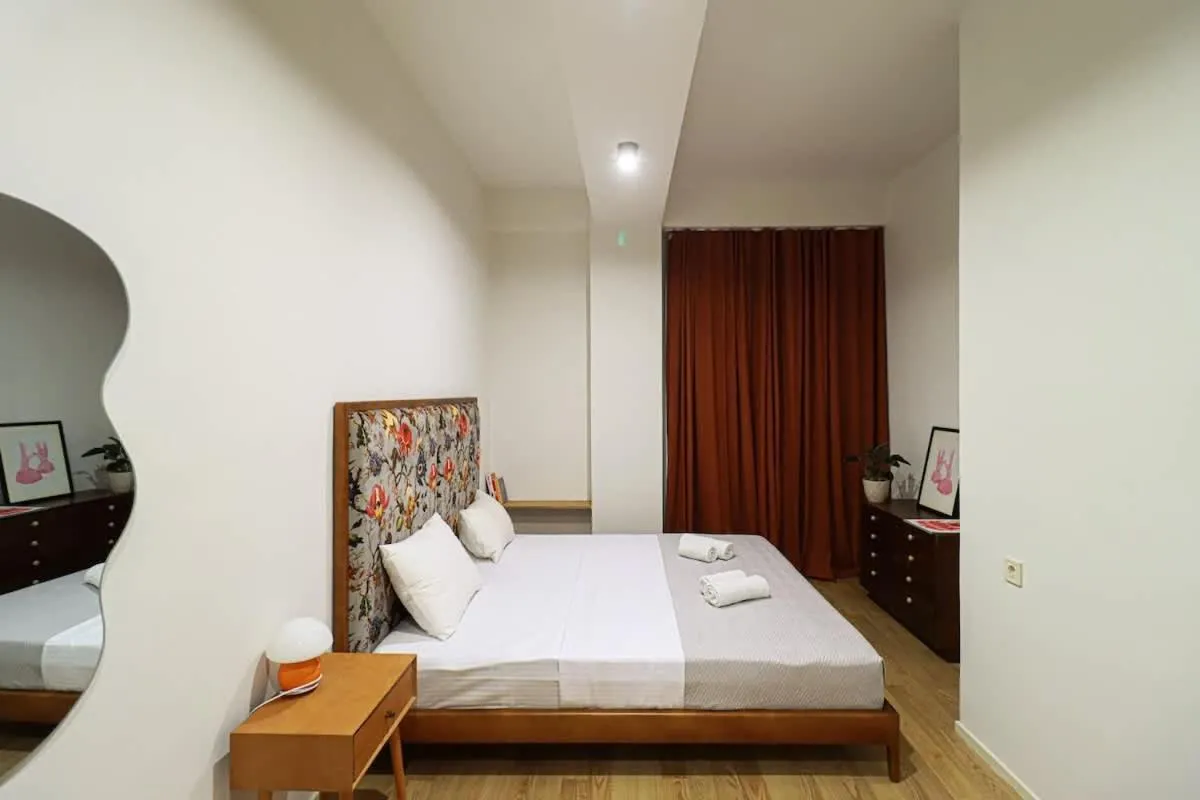 Image 1 of Modern Central Apt Near Stamba – By Wehost