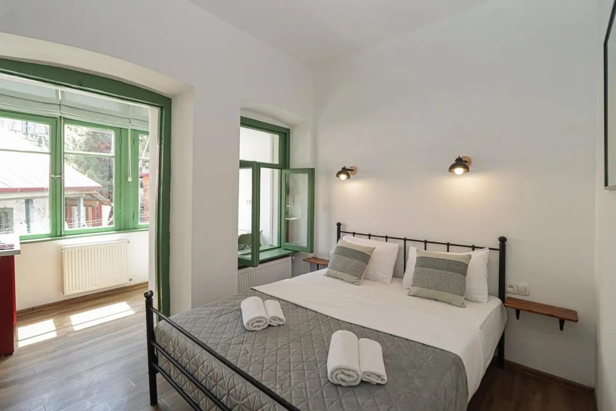 Image 5 of Modern Studio in Central Tbilisi By Wehost