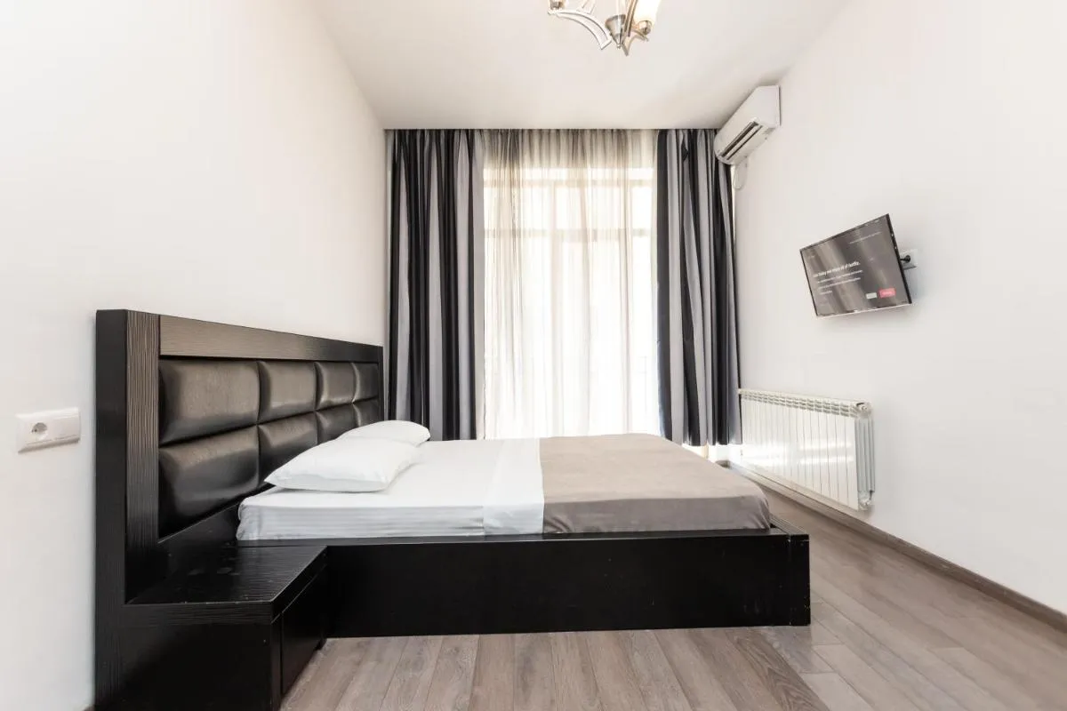 Image 1 of Modern living in the city center
