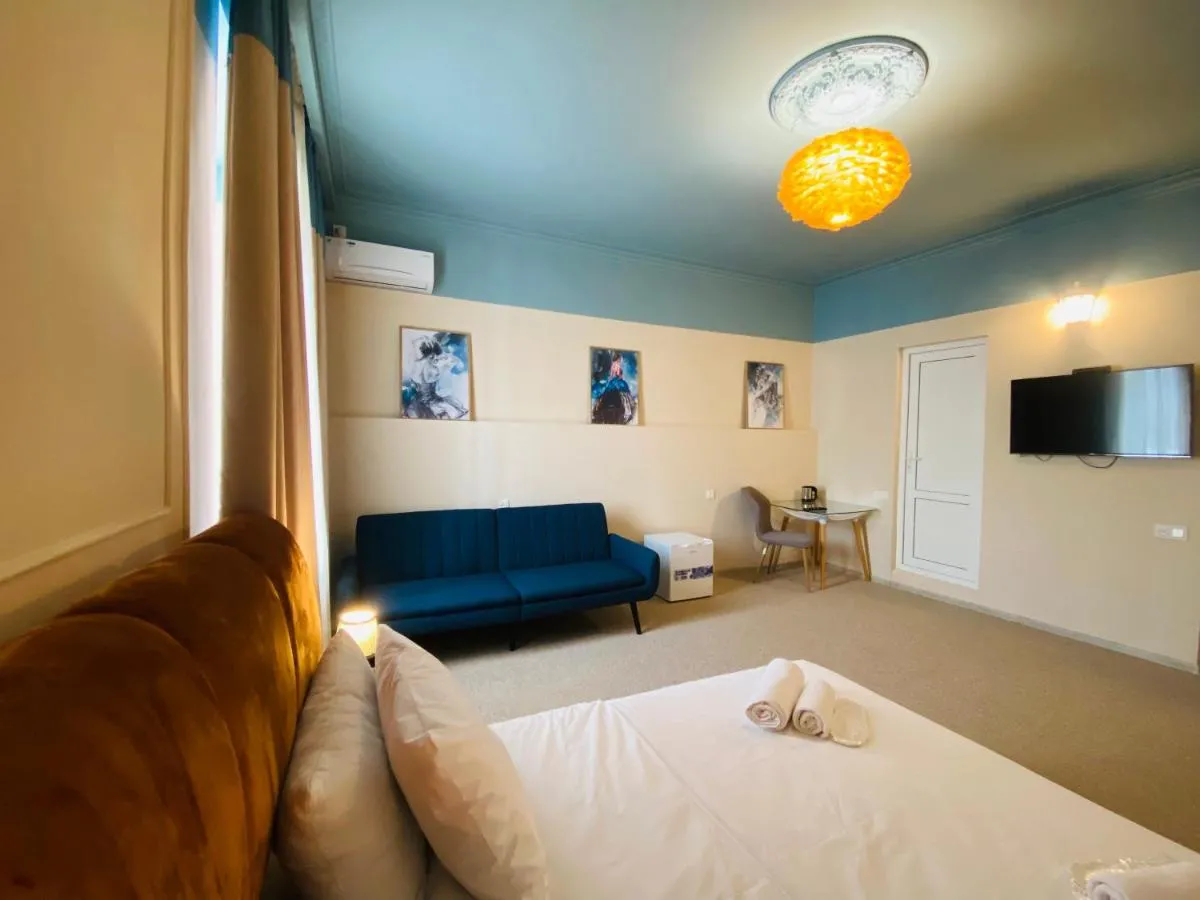 Image 2 of Mose art Hotel
