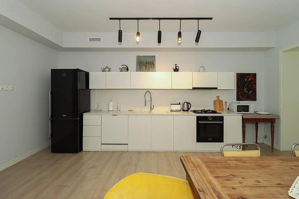 Image 2 of Mtatsminda Cozy Apt: Central & Comfy – By Wehost