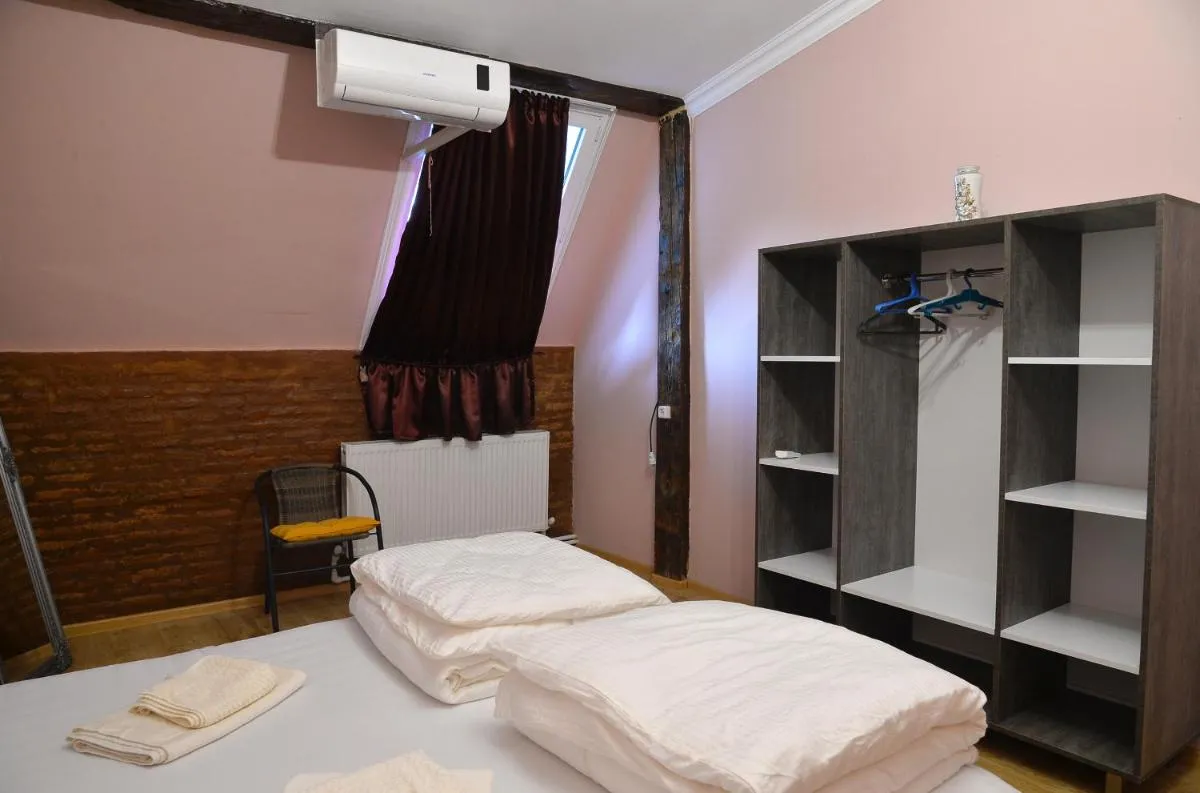 Image 6 of Natia’s apartment on Dadiani st.