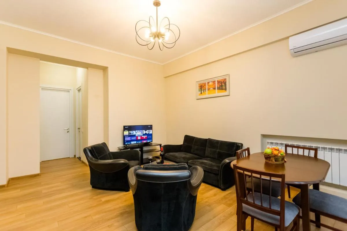 Image 2 of New!-Downtown Apartment ll
