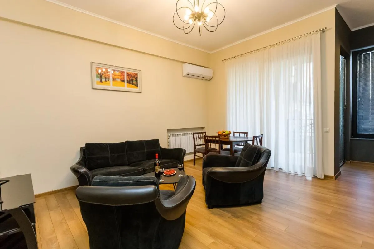 Image 1 of New!-Downtown Apartment ll