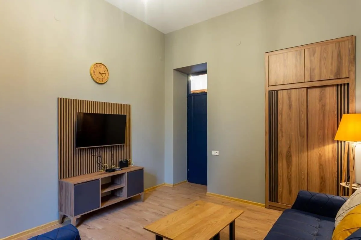Image 4 of Newly Renovated 2BR Apartment w balcony