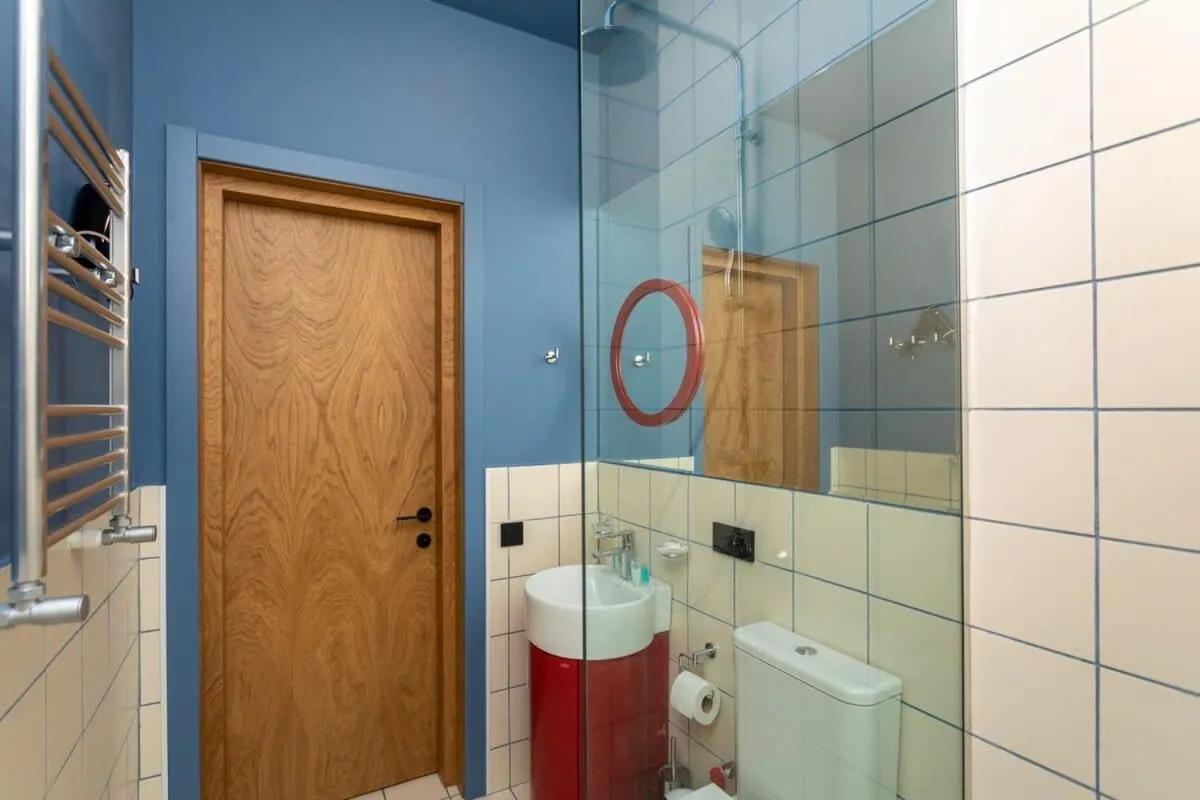 Image 6 of Newly Renovated Modern 2BR Apartment near Fabrika