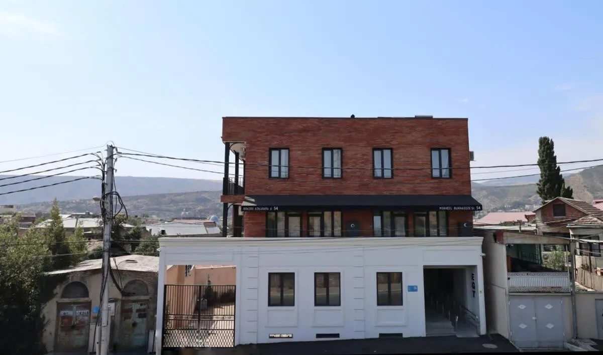 Image 5 of Newly Renovated Stylish 1BR Apartment For 4
