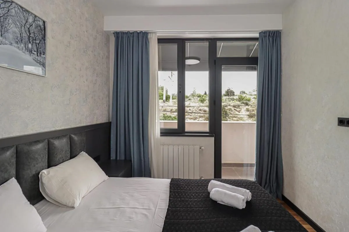 Image 1 of Newly Renovated Stylish Apart W stunning views
