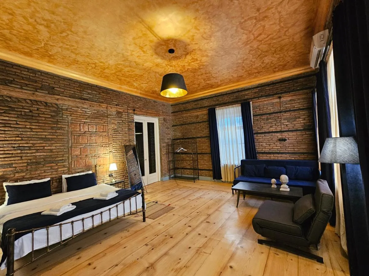 Image 1 of Old Gold Apartment
