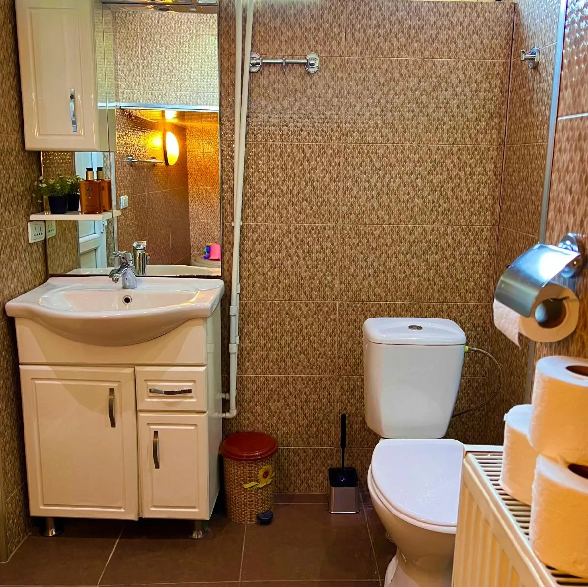 Image 1 of Old Ubani Apartment